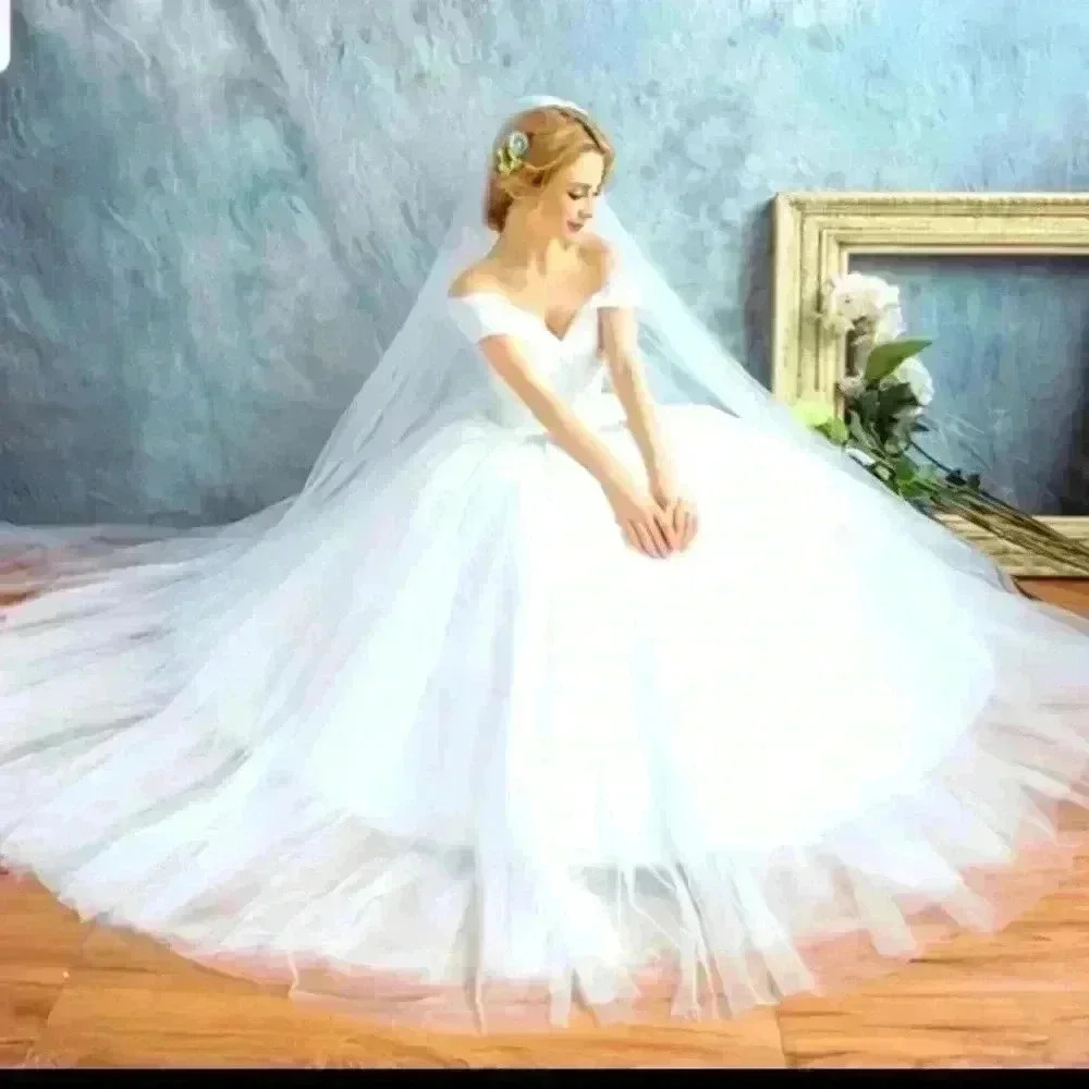 New Veils  - Picture 10 of 13